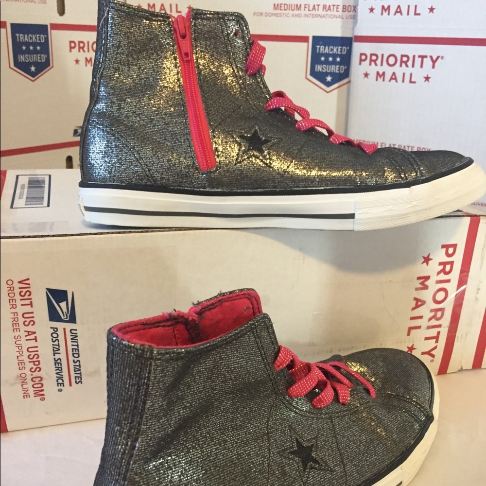 Rare Converse One Stars - Like New!